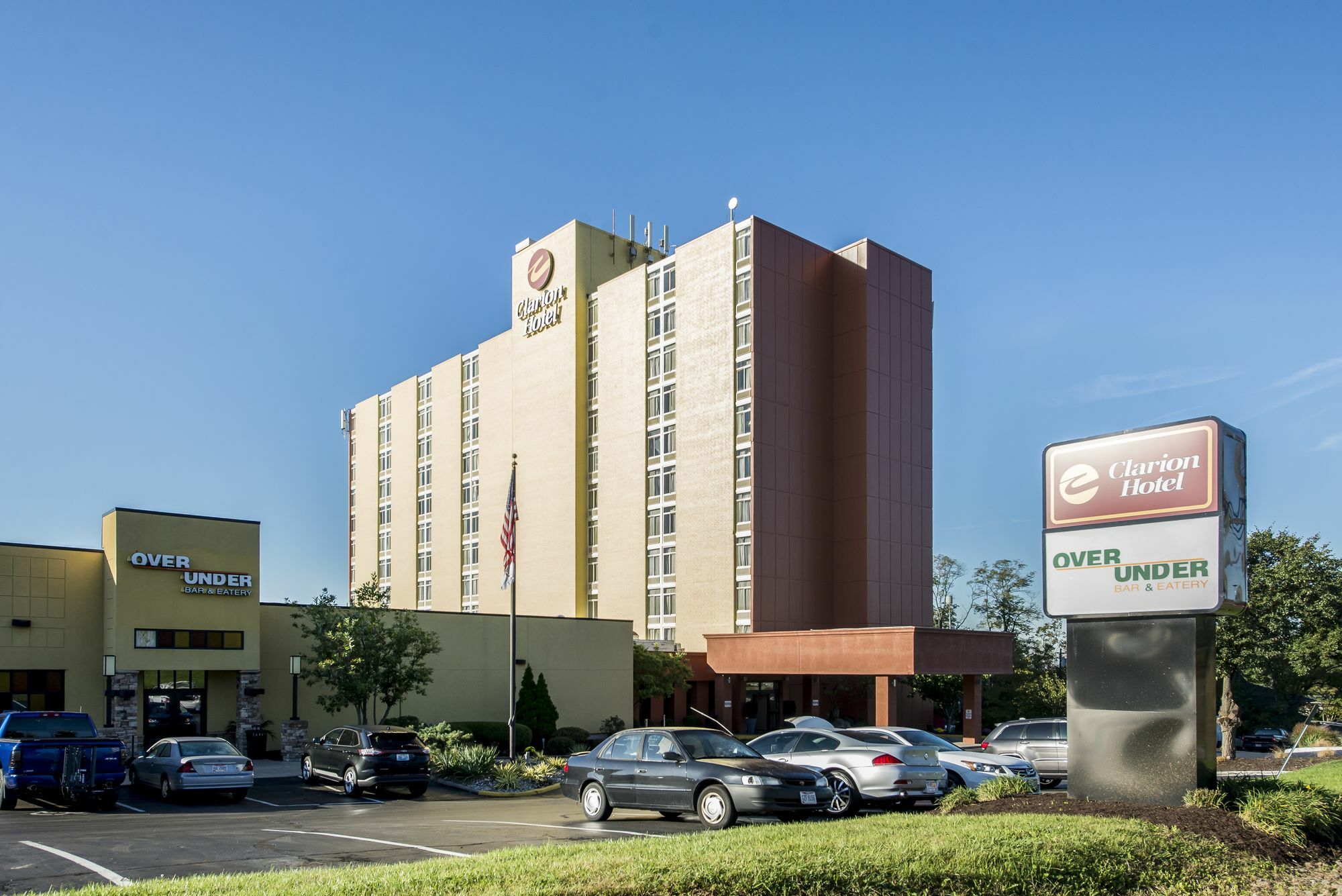 Clarion Hotel Cincinnati North Sharonville Extérieur photo